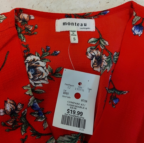 Peplum red top - Picture 3 of 4